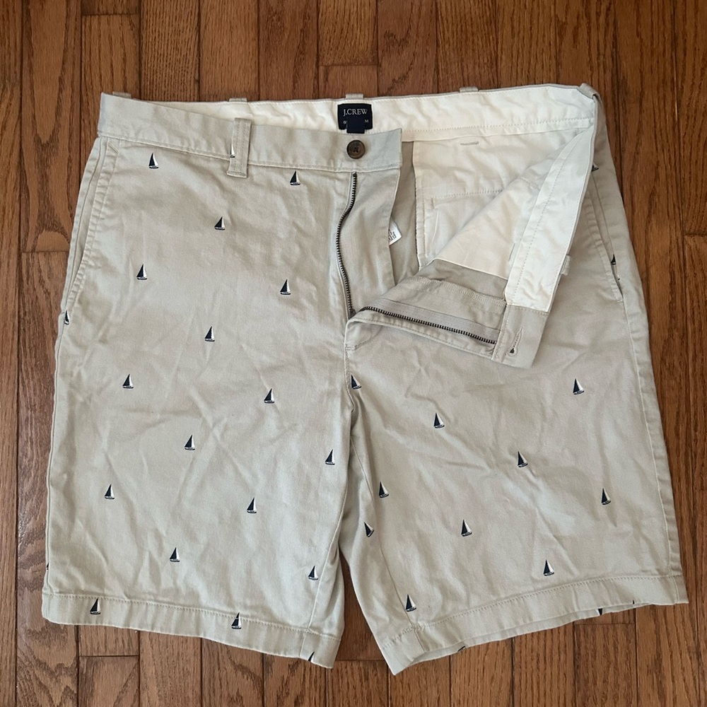 J. Crew Men's Beige Sailboat Pattern Shorts